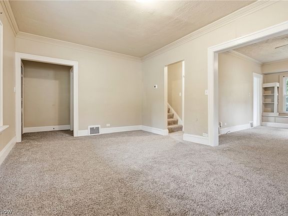 4th image of 3286 E 140th St