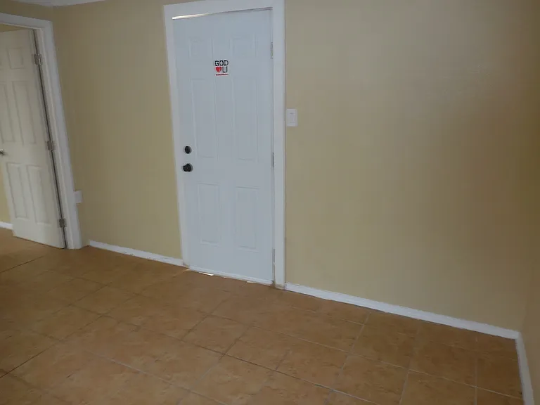 8316 Mercury St #B — Photo 12