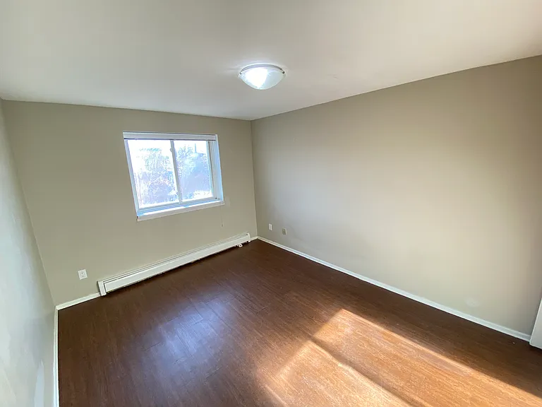 510 Burnell St #310 — Photo 17