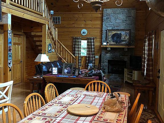 4th image of 240 Knob Dr