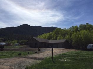 206 Topaz Rd, Lake George, CO 80827