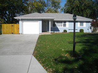 2833 W James Rd, Peoria, IL 61615