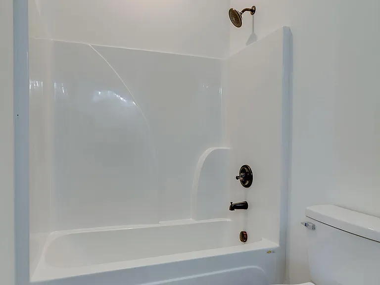 223 Walnut Ln — Photo 13