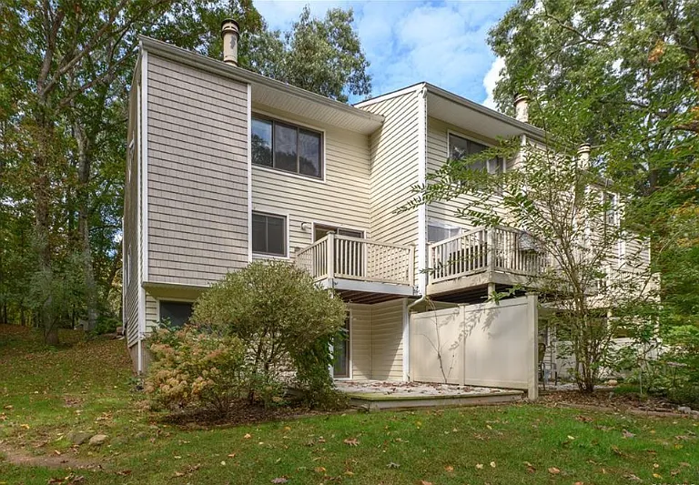 14 Currier Pl — Photo 29