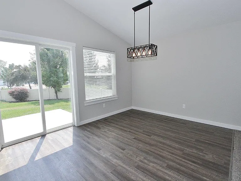2897 W Jayton Dr — Photo 11