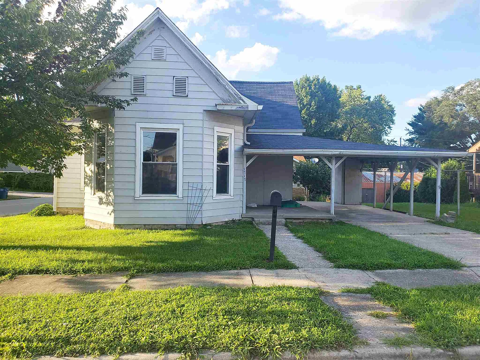 1717 12th St photo 1