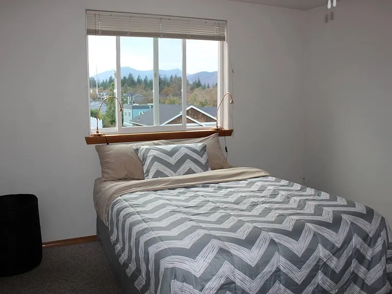 413 Maxs Pl — Photo 35