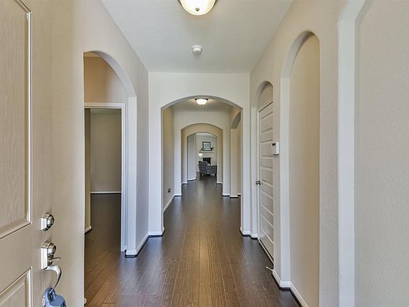 3rd image of 18118 Fernwood Bend Dr