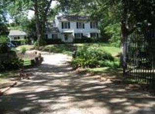 2001 Willowbrook Ln, Tyler, TX 75701