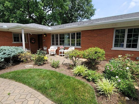 2nd image of 1012 Spruceglen Dr