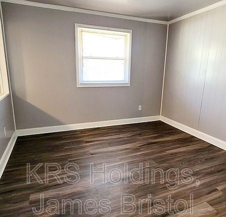 4th image of 3601 Jefferson Davis Hwy