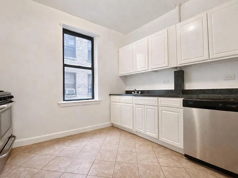 590 Fort Washington Ave #4F — Photo 7