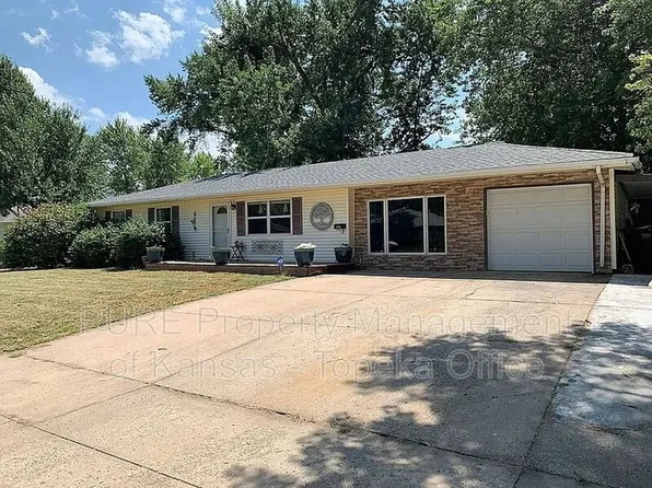 3329 SW Kiowa St, Topeka, KS 66614
