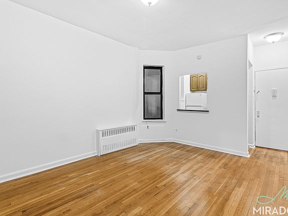 2nd image of 333 E 89th St #G1