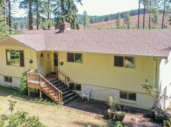 88597 Knight Rd, Veneta, OR 97487