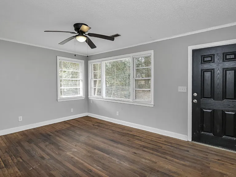 3300 Margrave Rd #B — Photo 1