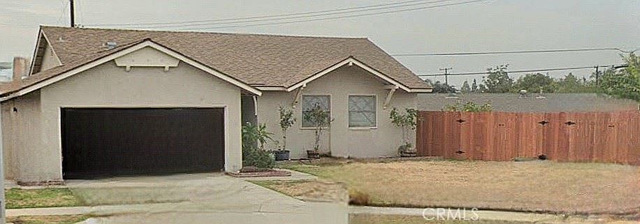 1st image of 702 Harmony Ln