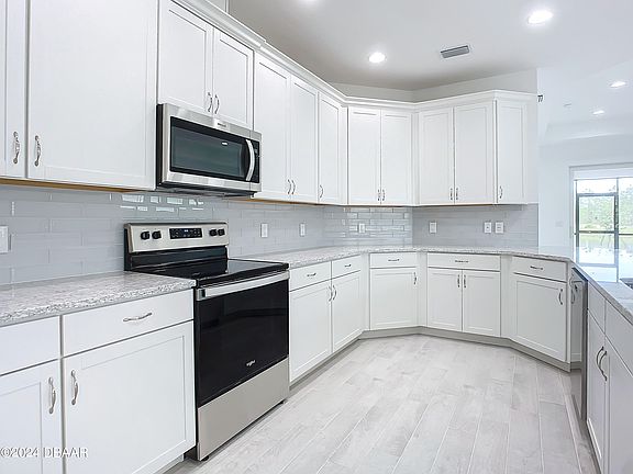 5th image of 799 Margaritaville Ave