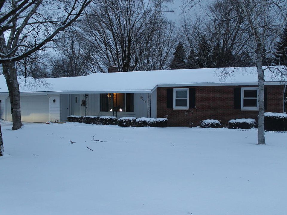 1st image of 758 Apple Ave