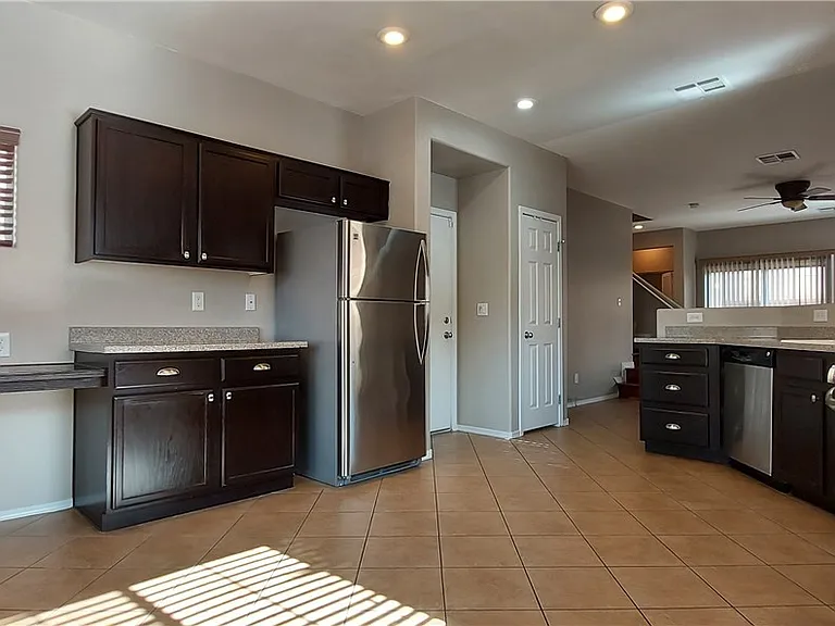 10613 Golden Aspen Ct — Photo 8