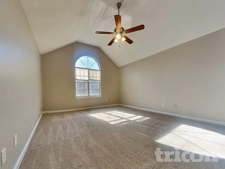 6260 Phillips Lake Way — Photo 15
