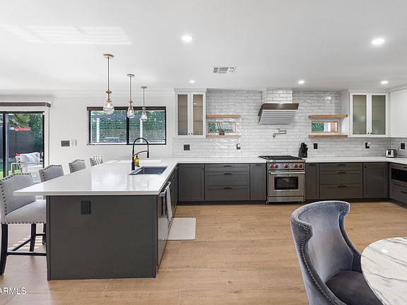 4th image of 6621 E DREYFUS Avenue