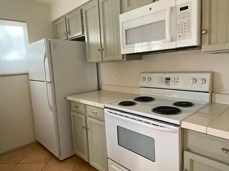 6350 N 78th St #277 — Photo 7