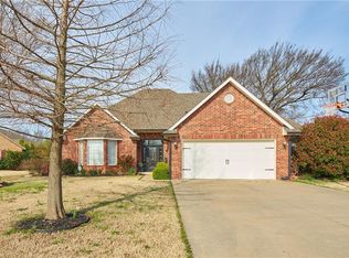 1510 Hunters Ridge Dr, Shawnee, OK 74804