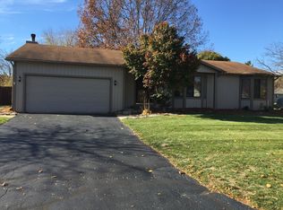 3247 Kenicott Dr, Commerce Township, MI