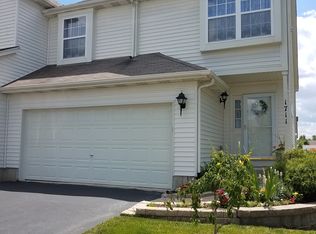 1711 Peachtree Dr, Lockport, IL 60441