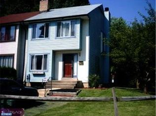 27 Darien Ct, New Castle, DE 19720