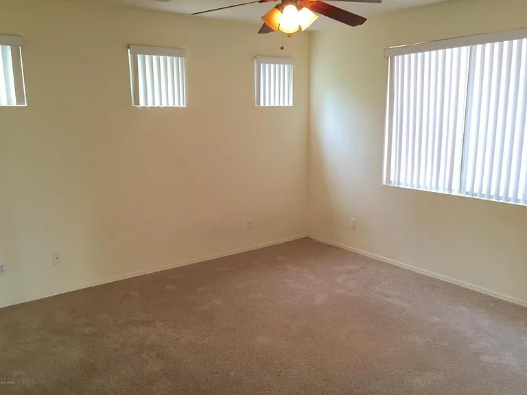 9021 E Glade Ave — Photo 12