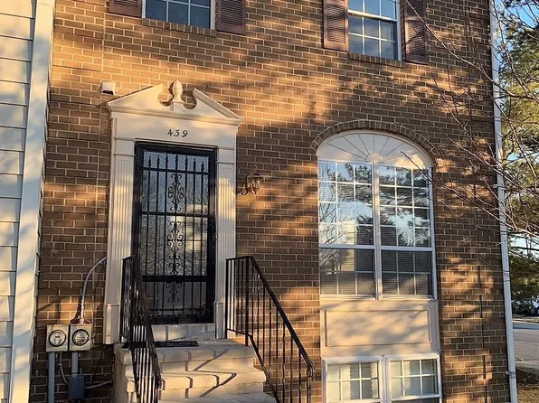 439 Terry Ct #B4, Frederick, MD 21701