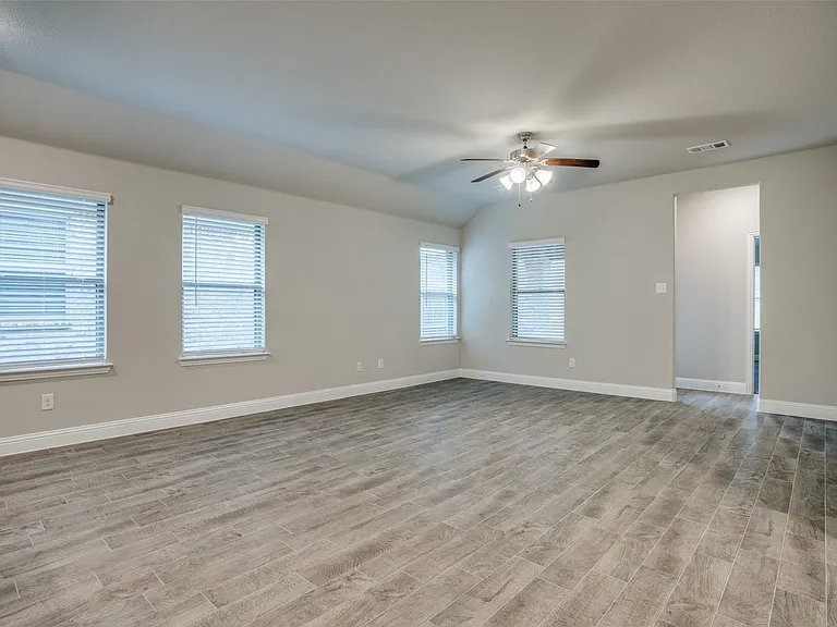 2708 Country Church Rd — Photo 9