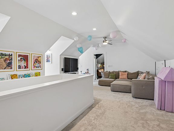 4th image of 1321 Branchside Ct