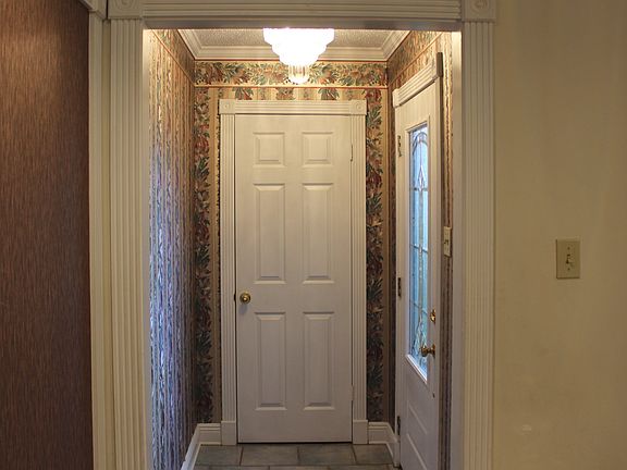 4th image of 2500 Mesa Dr
