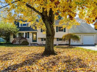 25 Fordham Rd, Somerset, NJ 08873