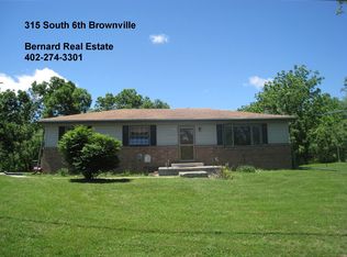 315 S 6th St, Brownville, NE 68321