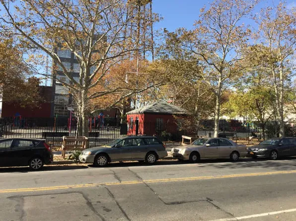 122 Franklin Street image 6 of 6