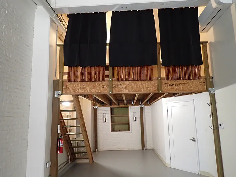 1033 Maunakea St #A — Photo 3