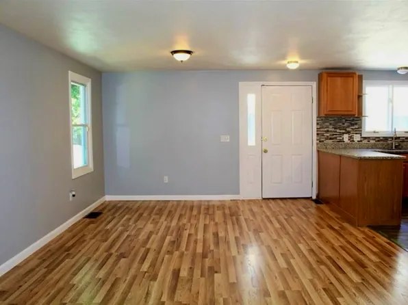 62 Berlin St #2, Providence, RI 02908