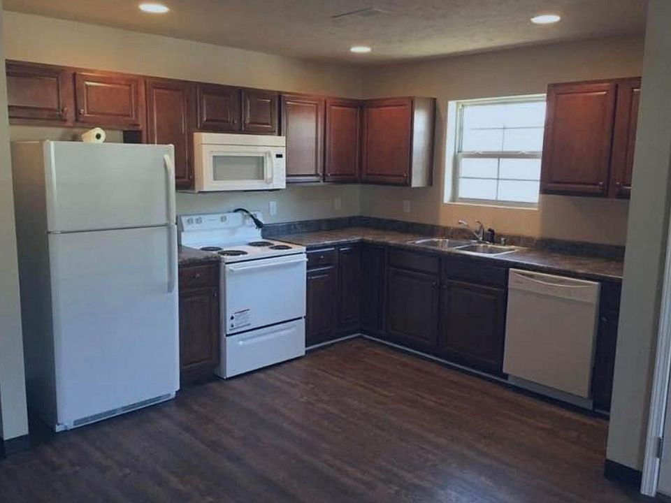 2nd image of 1224 Indianola St Suite A