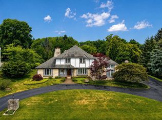 365 Sheffield Dr, Brookfield, WI 53005