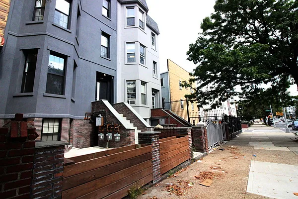 Rented by Bedford 6 Real Estate | media 31