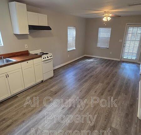 4th image of 1101 Tyner St
