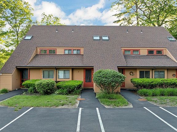 2nd image of 85 Fairway Drive #3