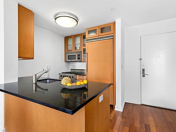4th image of 200 W End Ave APT 8E