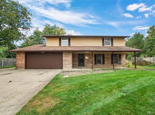 8868 Meadowgate Ct, Dayton, OH 45424