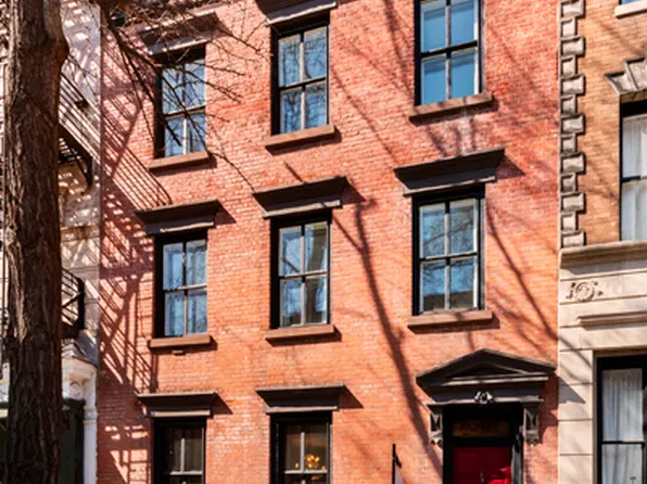 251 West 11th Street image 1 of 10