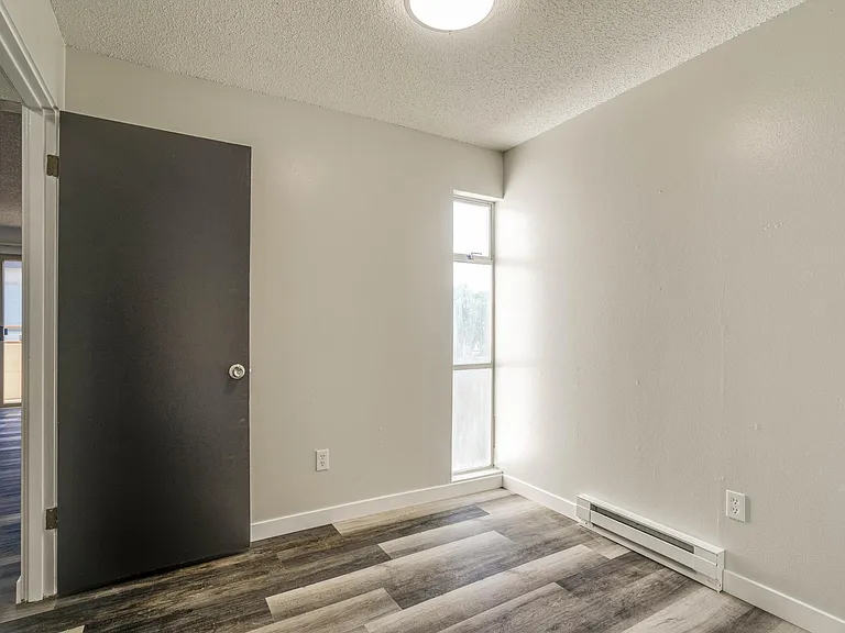 705 State Ave N #3 — Photo 7